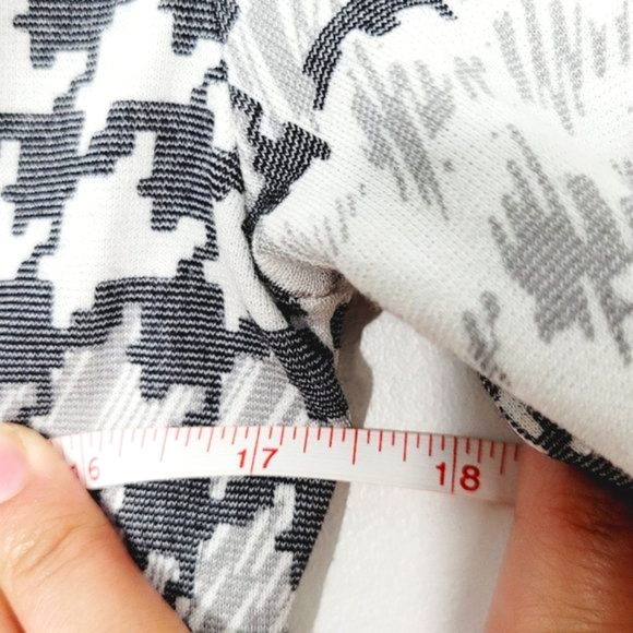 Venus Knit Sheath Dress Knit Houndstooth Print Black White Midi Stretch Business - Picture 8 of 8